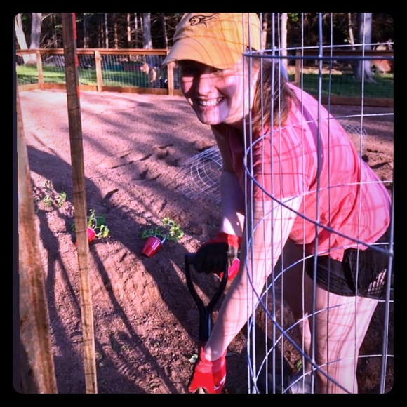 Meet your Posher, Sylvia - Picture 1 of 1